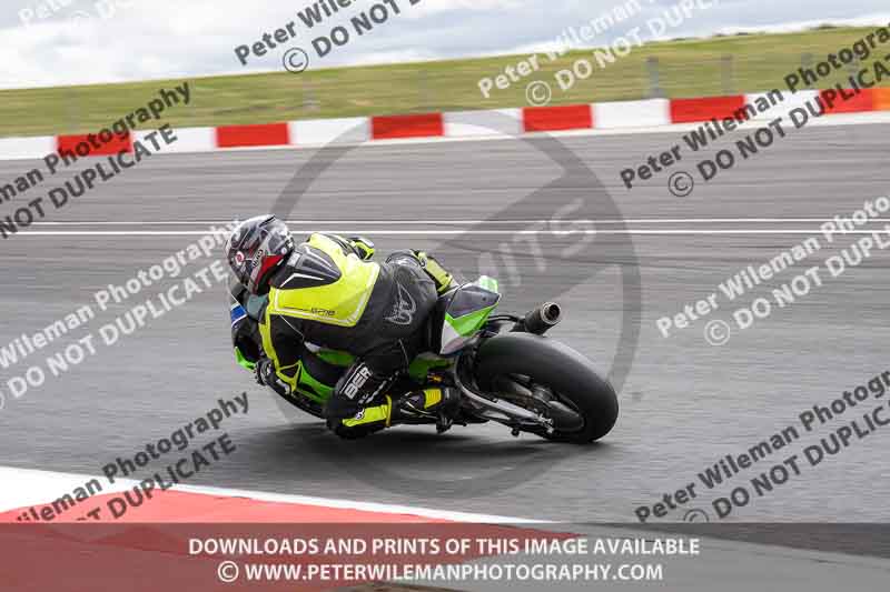 cadwell no limits trackday;cadwell park;cadwell park photographs;cadwell trackday photographs;enduro digital images;event digital images;eventdigitalimages;navarra;no limits trackdays;peter wileman photography;racing digital images;trackday digital images;trackday photos